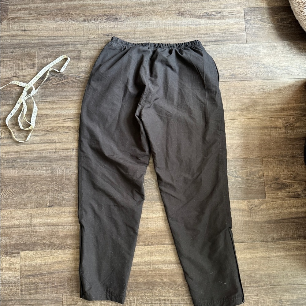 Reebok Women’s 90s Euro Black Sweatpants - Picture 7 of 7
